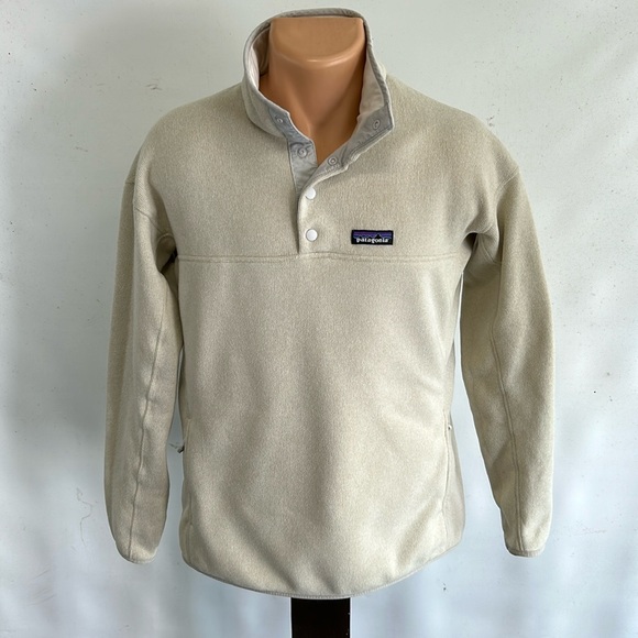 Patagonia Sweaters - Women's Patagonia Lightweight Synchilla® Snap-T® Fleece Pullover.  L